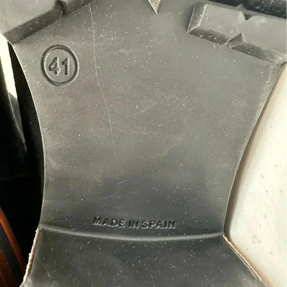 NWT BERTUCHI Women’s Black Suede Chelsea Slip-on Boots EU Size 41 - US Size 9.5 - Picture 9 of 14